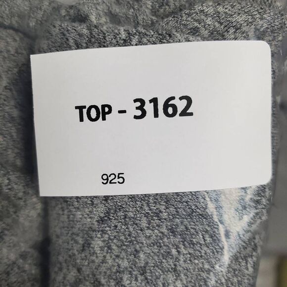 Old Navy Boyfriend Gray Short Sleeve Tee Size M - Picture 7 of 7